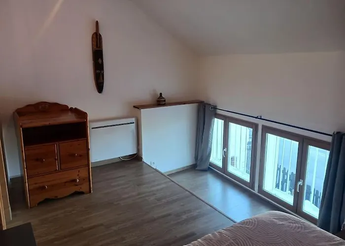 Holiday home Maison D'elodie *